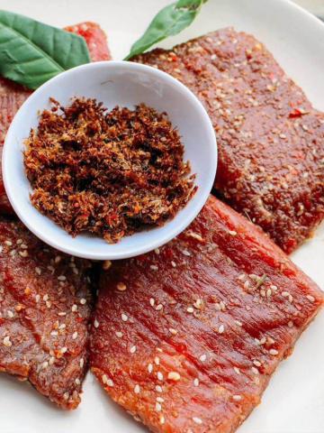 Bò 1 nắng muối kiến vàng 500g - 290,000